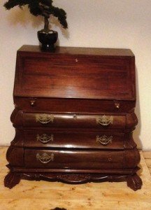 mahogany writing desk