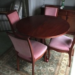 circular dining table