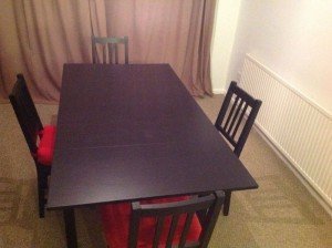 extendable dining table