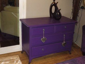 chest of drawers