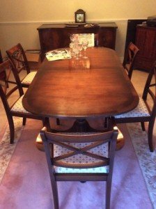 dining table,