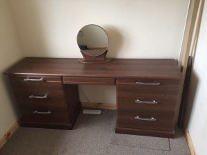 vanity dresser