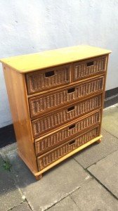 chest of drawers