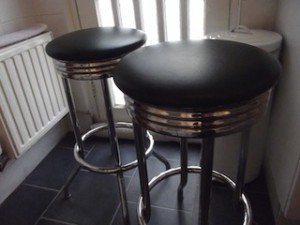 circular chrome barstools