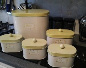 kitchen canisters,