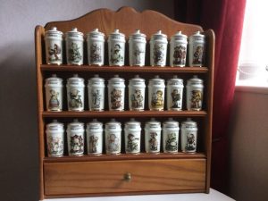 wall mountable spice rack