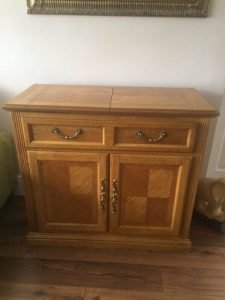 sideboard