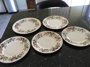 dinner plates