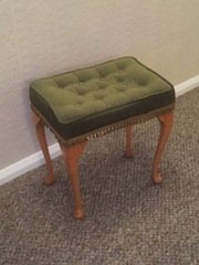 piano stool,