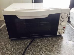 microwave oven