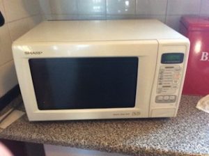 microwave oven